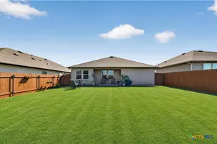 557 Chaco Loop, Seguin, TX 78155 - Photo 14