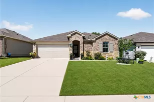 557 Chaco Loop, Seguin, TX 78155 - Photo 1