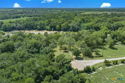 850 Crestview Drive, Cuero, TX 77954 - Photo 12