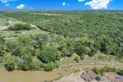 850 Crestview Drive, Cuero, TX 77954 - Photo 4