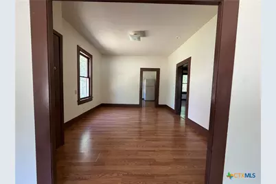 112 Darst Street, Gonzales, TX 78629 - Photo 4