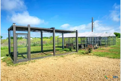 4201 County Road 463, Elgin, TX 78621 - Photo 28