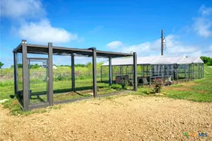 4201 Co Rd 463, Elgin, TX 78621 - Photo 28