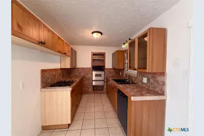 303 Currie Avenue, Killeen, TX 76541 - Photo 2