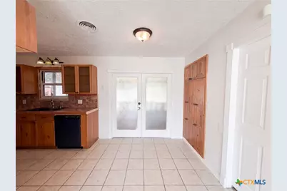303 Currie Avenue, Killeen, TX 76541 - Photo 6