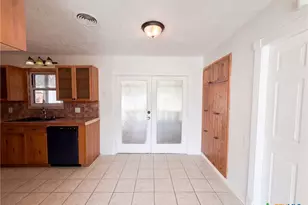 303 Currie Ave, Killeen, TX 76541 - Photo 6