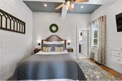 701 S Gilbert Road, Edna, TX 77957 - Photo 22