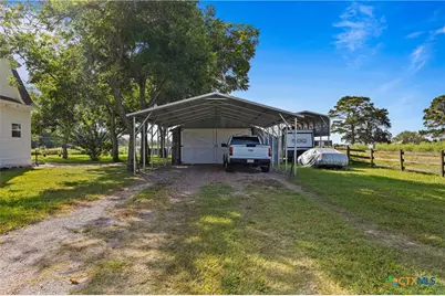 701 S Gilbert Road, Edna, TX 77957 - Photo 38