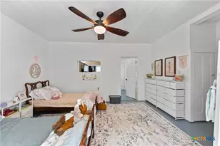 701 S Gilbert Rd, Edna, TX 77957 - Photo 28