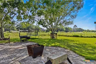 701 S Gilbert Rd, Edna, TX 77957 - Photo 40