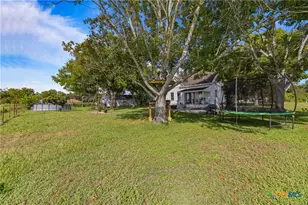 701 S Gilbert Rd, Edna, TX 77957 - Photo 44