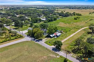 701 S Gilbert Rd, Edna, TX 77957 - Photo 46