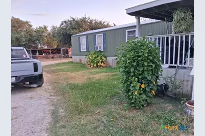 2264 Burroughsville Road, Victoria, TX 77905 - Photo 2