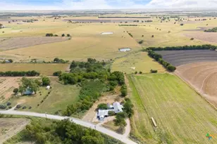 798 County Rd 367, Lott, TX 76656 - Photo 24