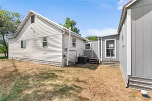 798 County Rd 367, Lott, TX 76656 - Photo 20