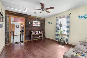 798 County Rd 367, Lott, TX 76656 - Photo 8