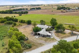 798 County Rd 367, Lott, TX 76656 - Photo 28