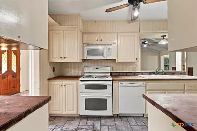 405 Cottonwood Drive, Harker Heights, TX 76548 - Photo 10
