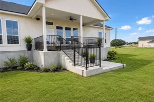 197 Lakeview Cir, La Vernia, TX 78121 - Photo 34