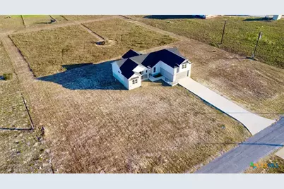 197 Lakeview Circle, La Vernia, TX 78121 - Photo 6