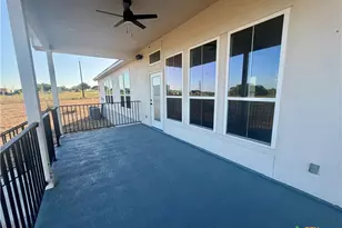 197 Lakeview Cir, La Vernia, TX 78121 - Photo 34