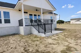 197 Lakeview Cir, La Vernia, TX 78121 - Photo 36