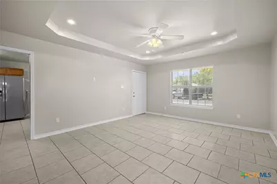 1107 E Avenue M, Belton, TX 76513 - Photo 6