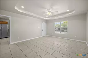 1107 E Avenue M, Belton, TX 76513 - Photo 6