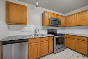 1107 E Avenue M, Belton, TX 76513 - Photo 10