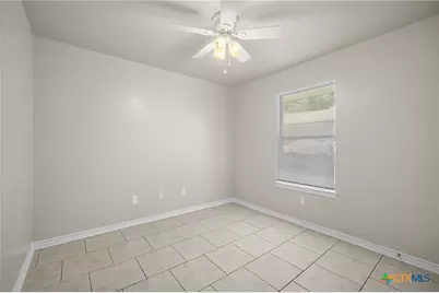 1107 E Avenue M, Belton, TX 76513 - Photo 16