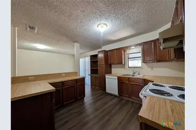 163 Woods End, New Braunfels, TX 78130 - Photo 8