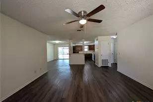 163 Woods End, New Braunfels, TX 78130 - Photo 4