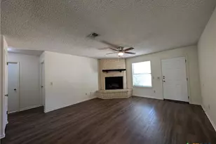 163 Woods End, New Braunfels, TX 78130 - Photo 6