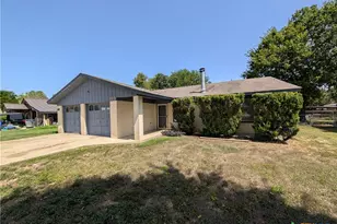 163 Woods End, New Braunfels, TX 78130 - Photo 2