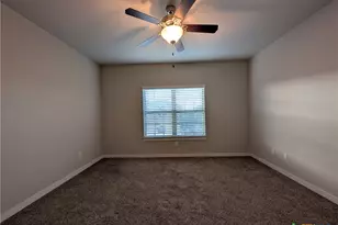 310 Creekside Curve, New Braunfels, TX 78130 - Photo 16