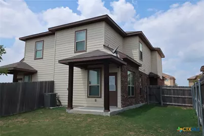 310 Creekside Curve, New Braunfels, TX 78130 - Photo 24
