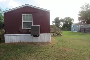 301 & 301A Colorado, Edna, TX 77957 - Photo 40