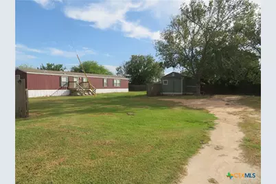 301 & 301A Colorado, Edna, TX 77957 - Photo 18