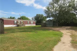 301 & 301A Colorado, Edna, TX 77957 - Photo 18