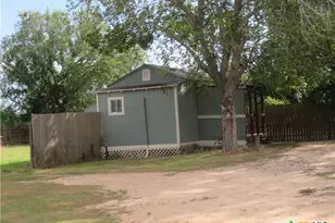 301 & 301A Colorado, Edna, TX 77957 - Photo 20