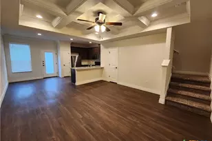 338 Untermaier Dr, New Braunfels, TX 78130 - Photo 2