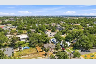 210 S Cedar Street, Seguin, TX 78155 - Photo 40