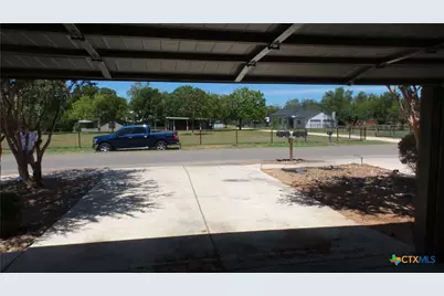 706 Saengerhalle Road, New Braunfels, TX 78130 - Photo 20