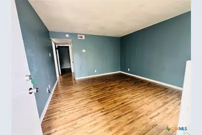 407 W Avenue E, Killeen, TX 76541 - Photo 2