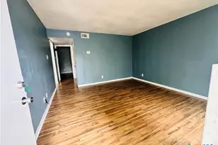 407 W Ave E, Killeen, TX 76541 - Photo 2