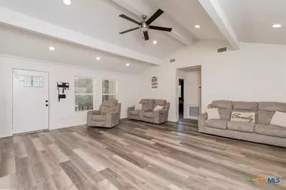 1704 N Hoover Avenue, Cameron, TX 76520 - Photo 4