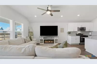 433 Deborah Drive, New Braunfels, TX 78130 - Photo 6