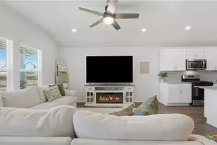 433 Deborah Dr, New Braunfels, TX 78130 - Photo 6