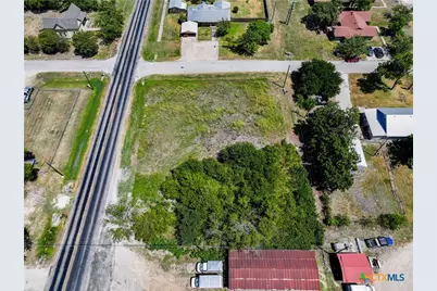 311 E Clark Street, Bartlett, TX 76511 - Photo 6