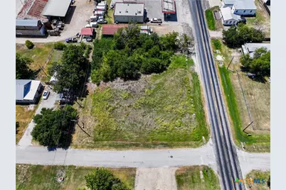 311 E Clark Street, Bartlett, TX 76511 - Photo 2